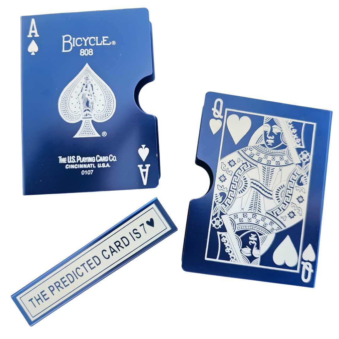 Protector de Baraja Metálico con Predicciones Integradas